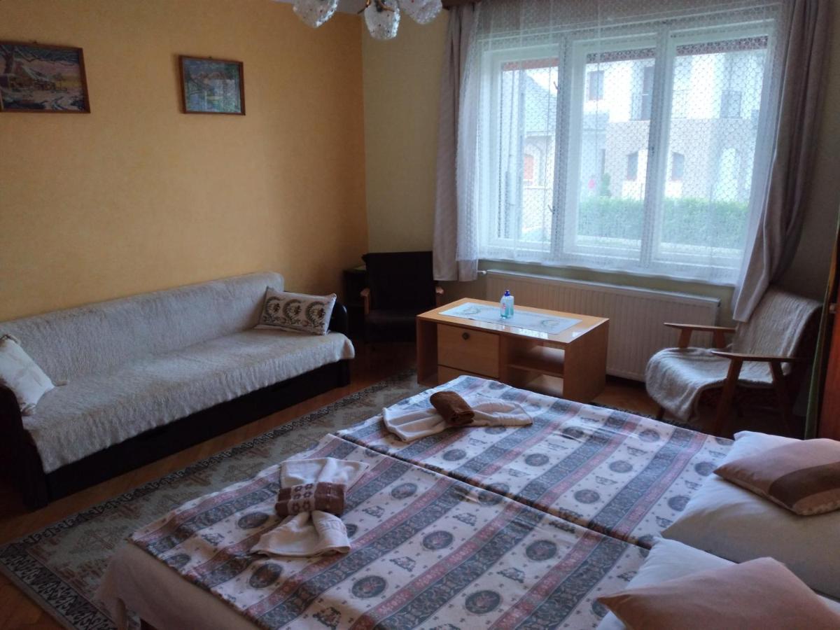 Apartamento Nyárfa Keszthely Exterior foto